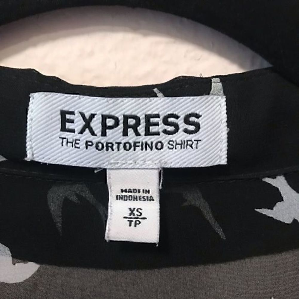 *30off3*
NWOT. Express Portofino Black Shirt rollup sleeves - Picture 7 of 7